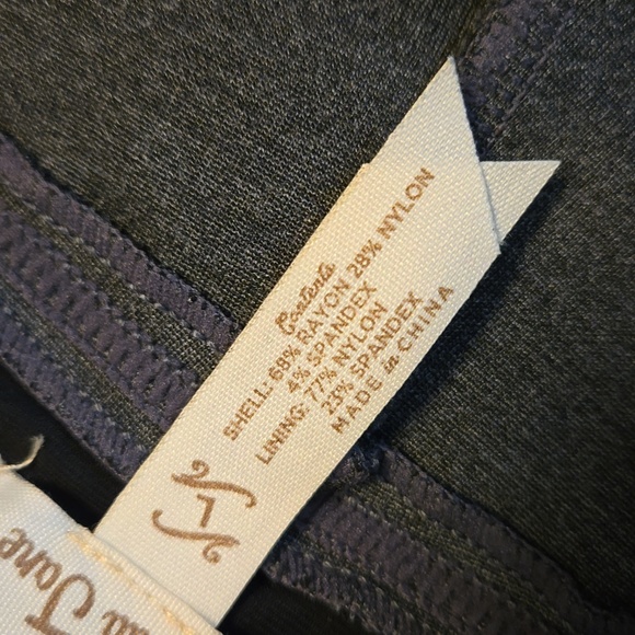 Matilda Jane Grey Casual Leggings, Women's Size Large, Excellent Condition - Picture 6 of 9